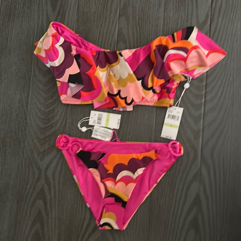 Trina Turk Fan Faire Bikini- New .MSRP $198.00 🌴🏖